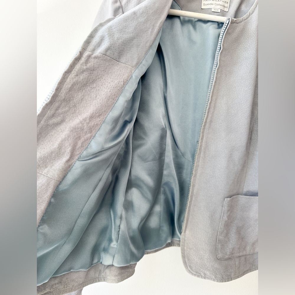 Beechers Brook for Fairweather -Suede Collection- Soft Blue - Size Medium - Picture 5 of 11